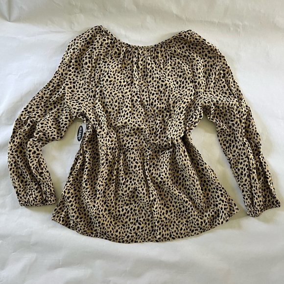 NWT Old Navy Cheetah Print Top - Small - Picture 6 of 6